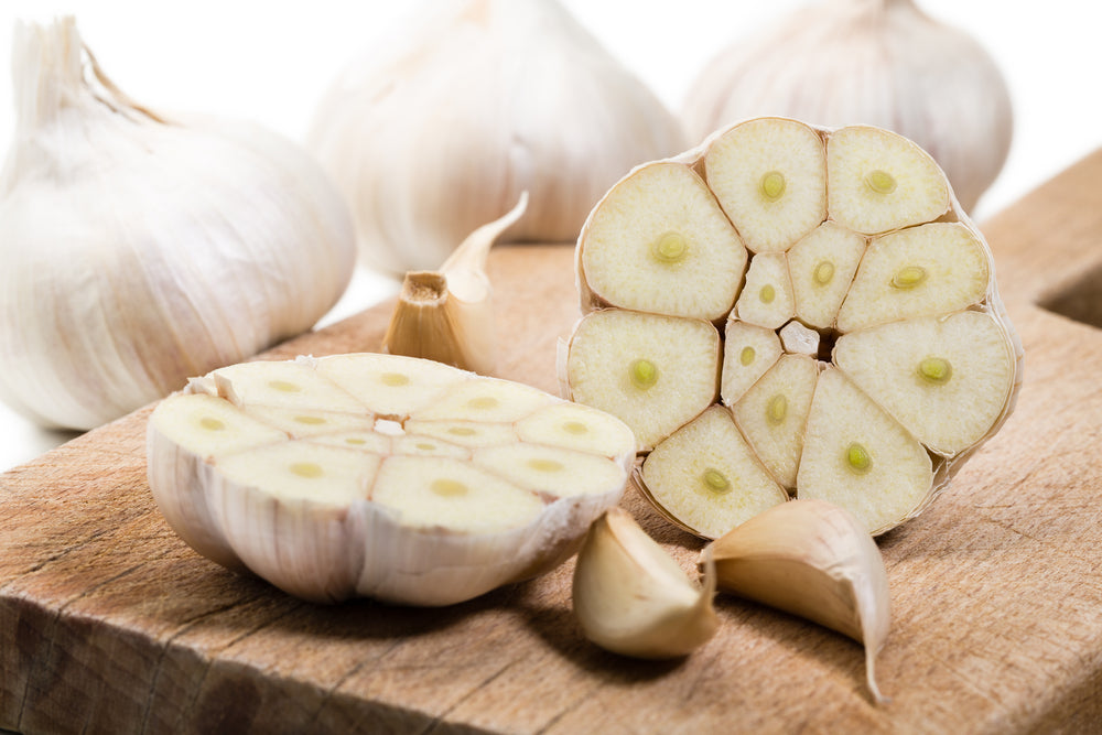 Czosnek: Niezastąpiony Składnik o Głębokim Aromacie